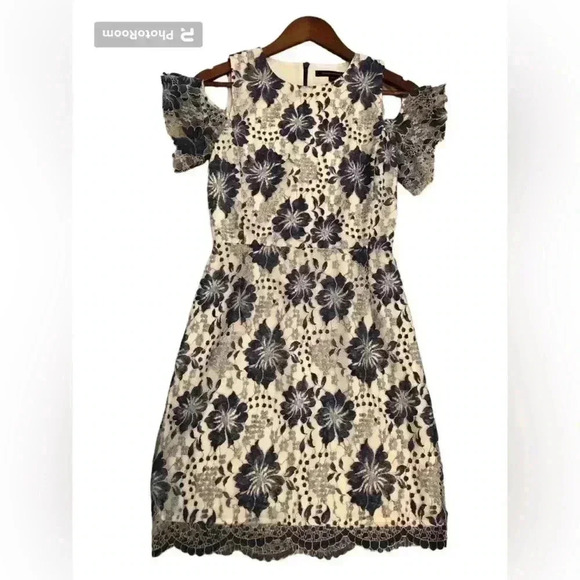 French Connection Juniors Size 2 Pin Up Blue White Lace Dress Cold shoulder S/S - Picture 1 of 6